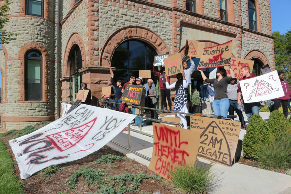Students protest outside admissions center, 2014